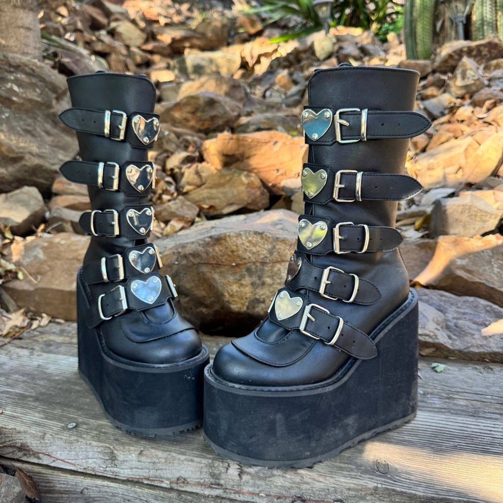 Demonia Lovesick Trinity Boots - Picture 10 of 11